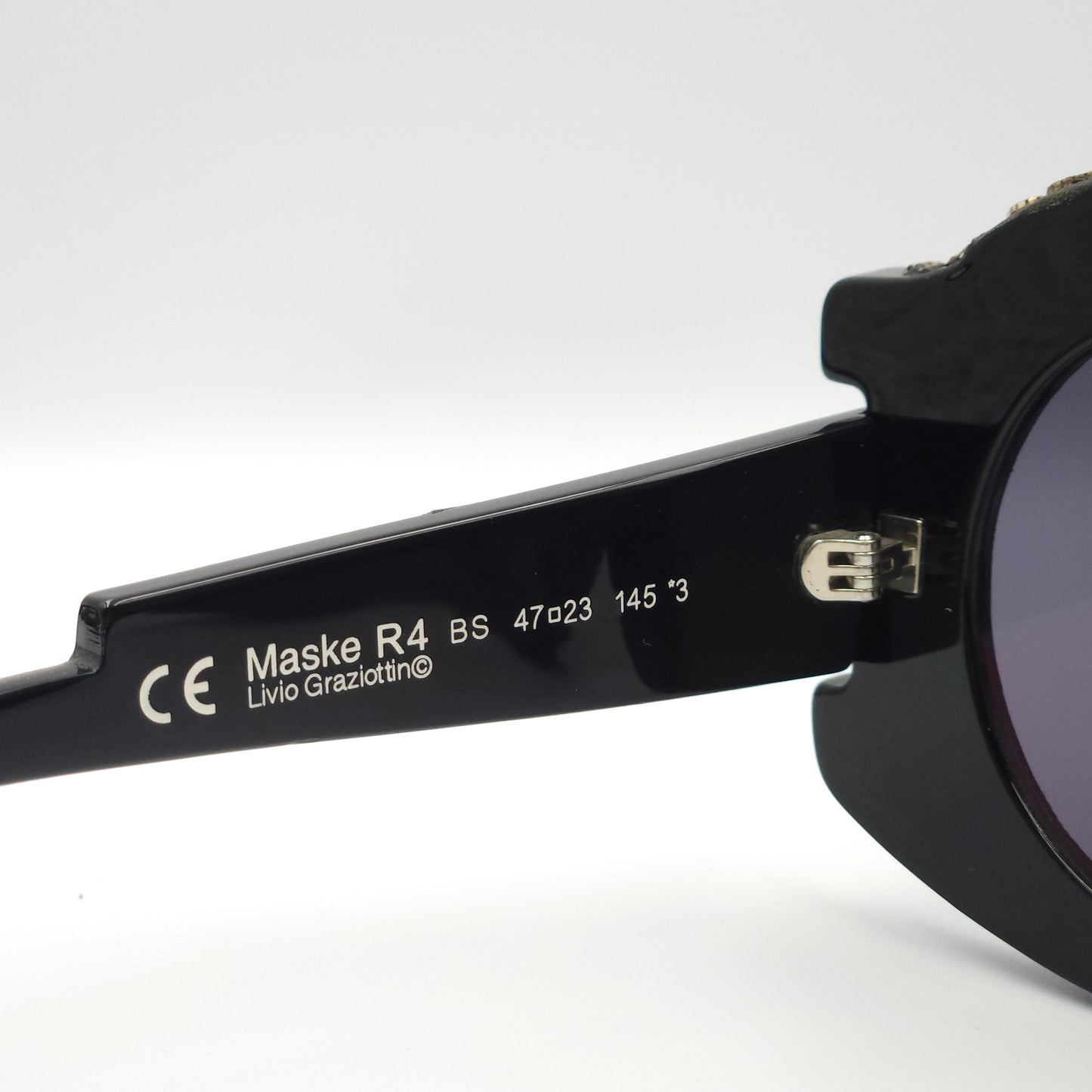 Kuboraum Maske R4 BS Limited Edition