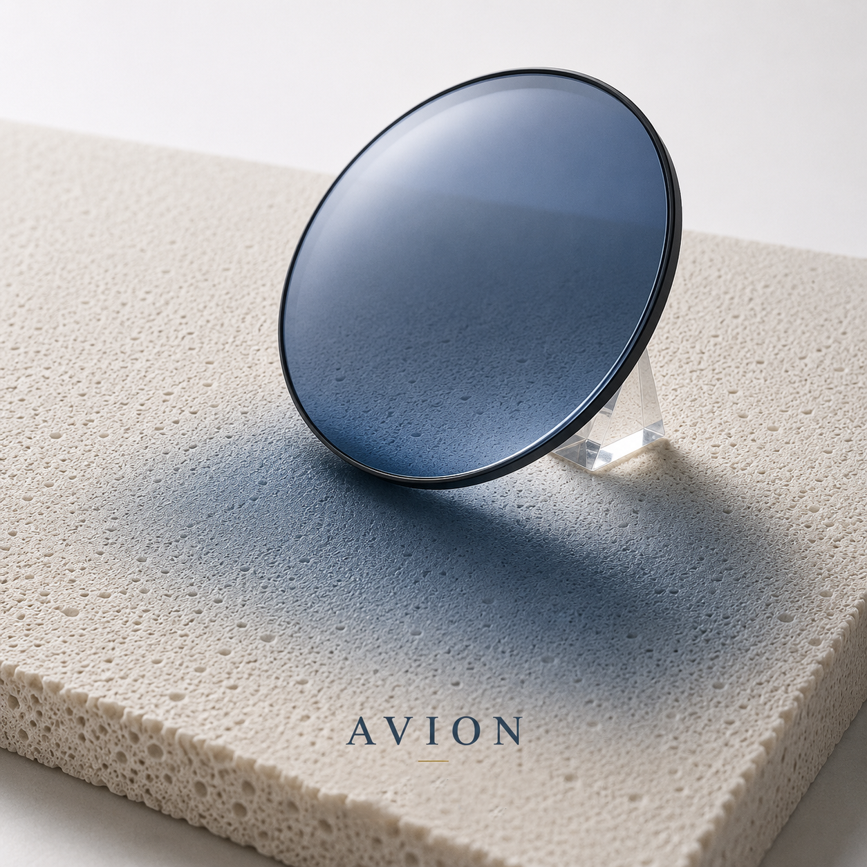 Bespoke Marma Dinamica Avion photochromic lens by Lens Art for luxury prescription reglazing and custom lens design.