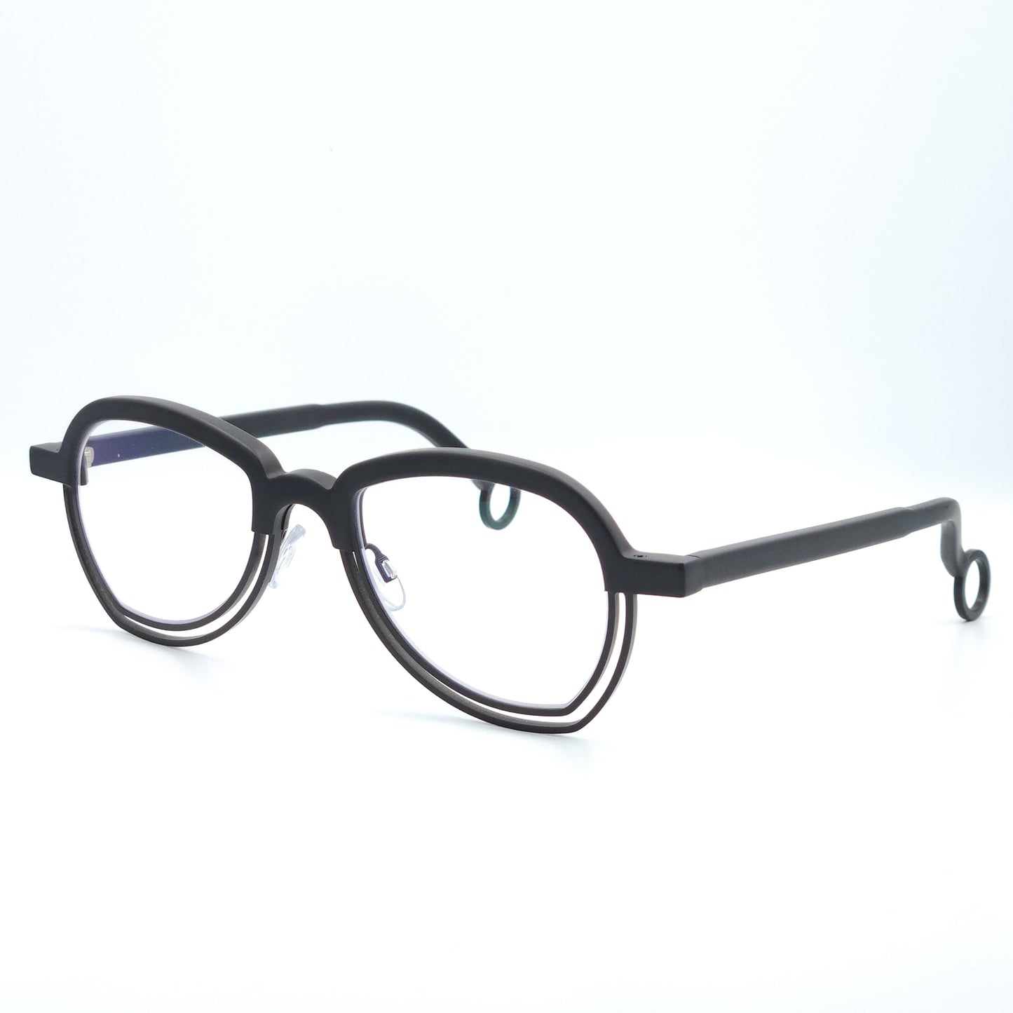 Theo Eyewear Slinger 1