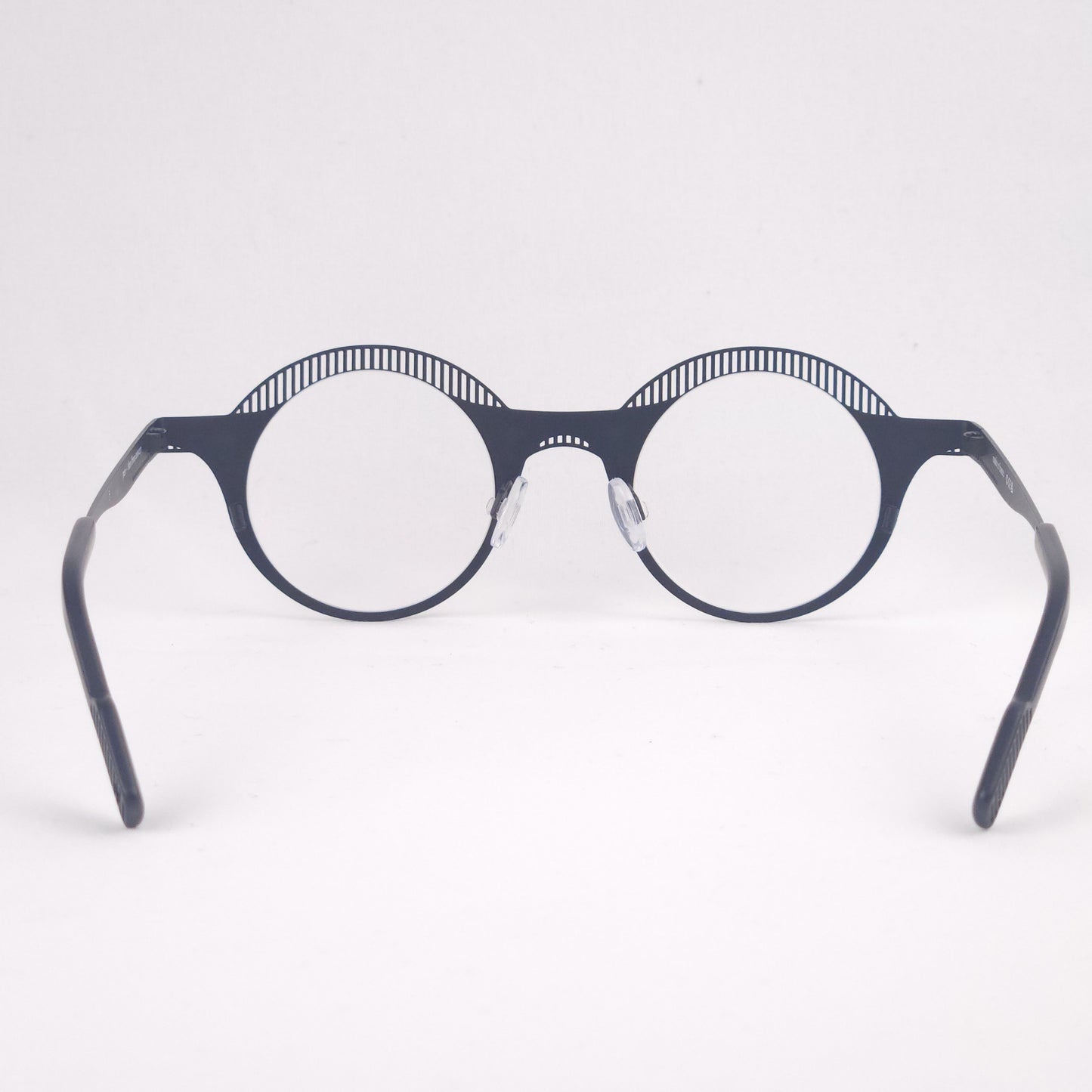 Theo Eyewear Pen 5